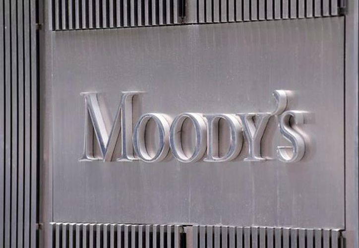 Moody’s baja la calificación de México por debilidad fiscal