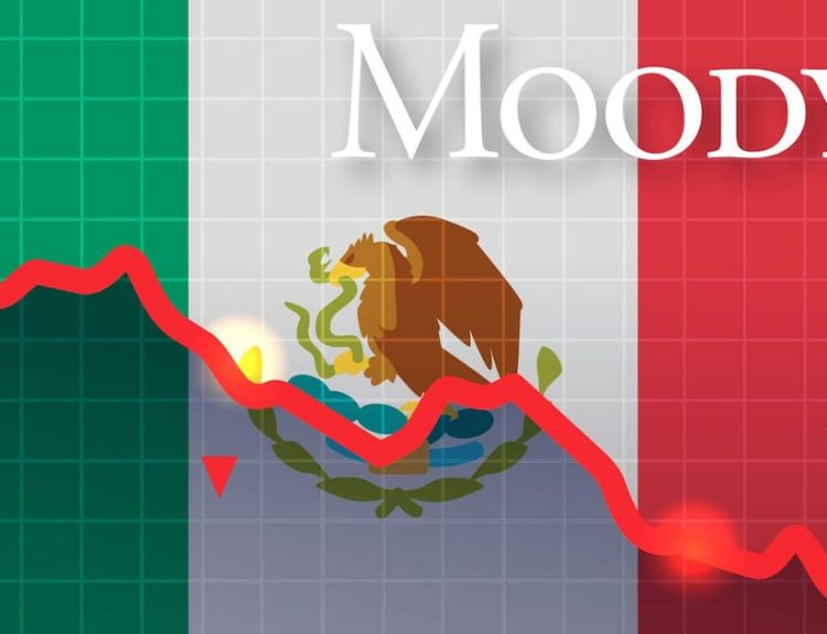 Moody’s baja nota crediticia a México por debilidad fiscal