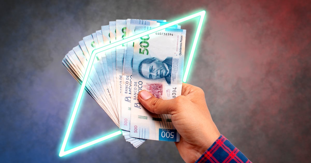 Tono ‘serio’ de la Fed sobre subir la tasa de interés afecta al peso: ¿Cuánto perdió ante el peso HOY?