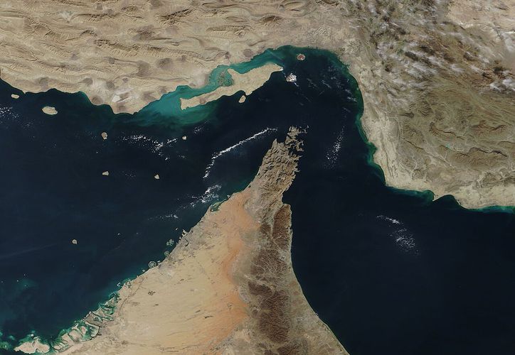 Estados Unidos exige a Irán reabrir el estrecho de Ormuz