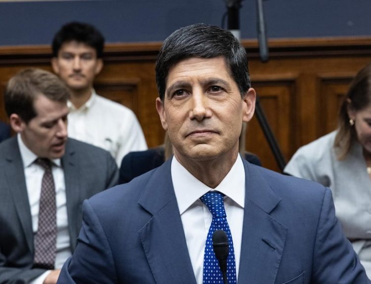 Fed no tolerará altos niveles de inflación, reafirma Kevin Warsh